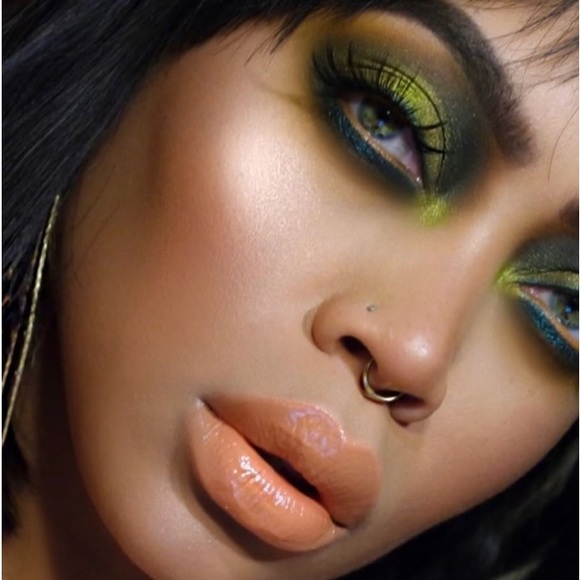 Melt Cosmetics Eyeshadow Palette in Four Twenty 420 BNIB - Picture 6 of 16